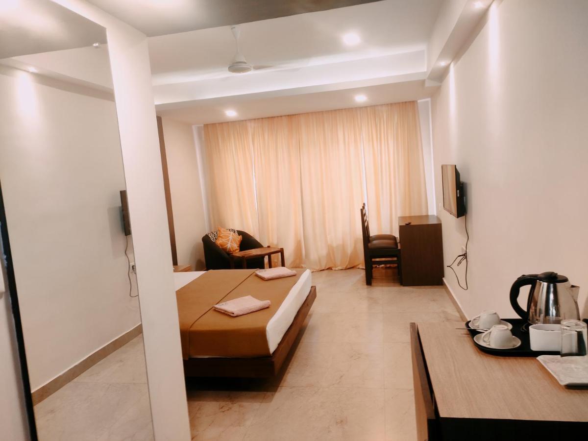 Famafa Hotel Arambol Bagian luar foto
