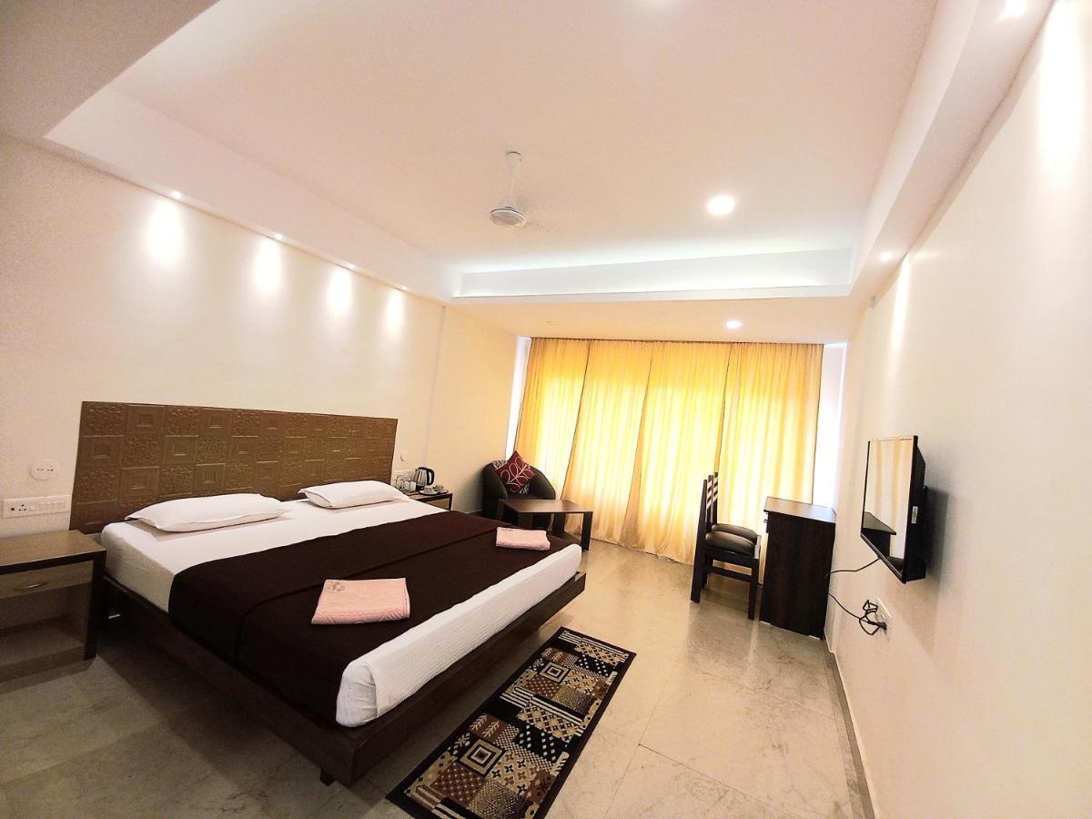 Famafa Hotel Arambol Bagian luar foto