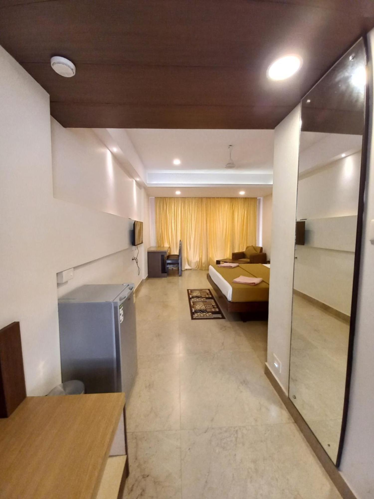 Famafa Hotel Arambol Bagian luar foto