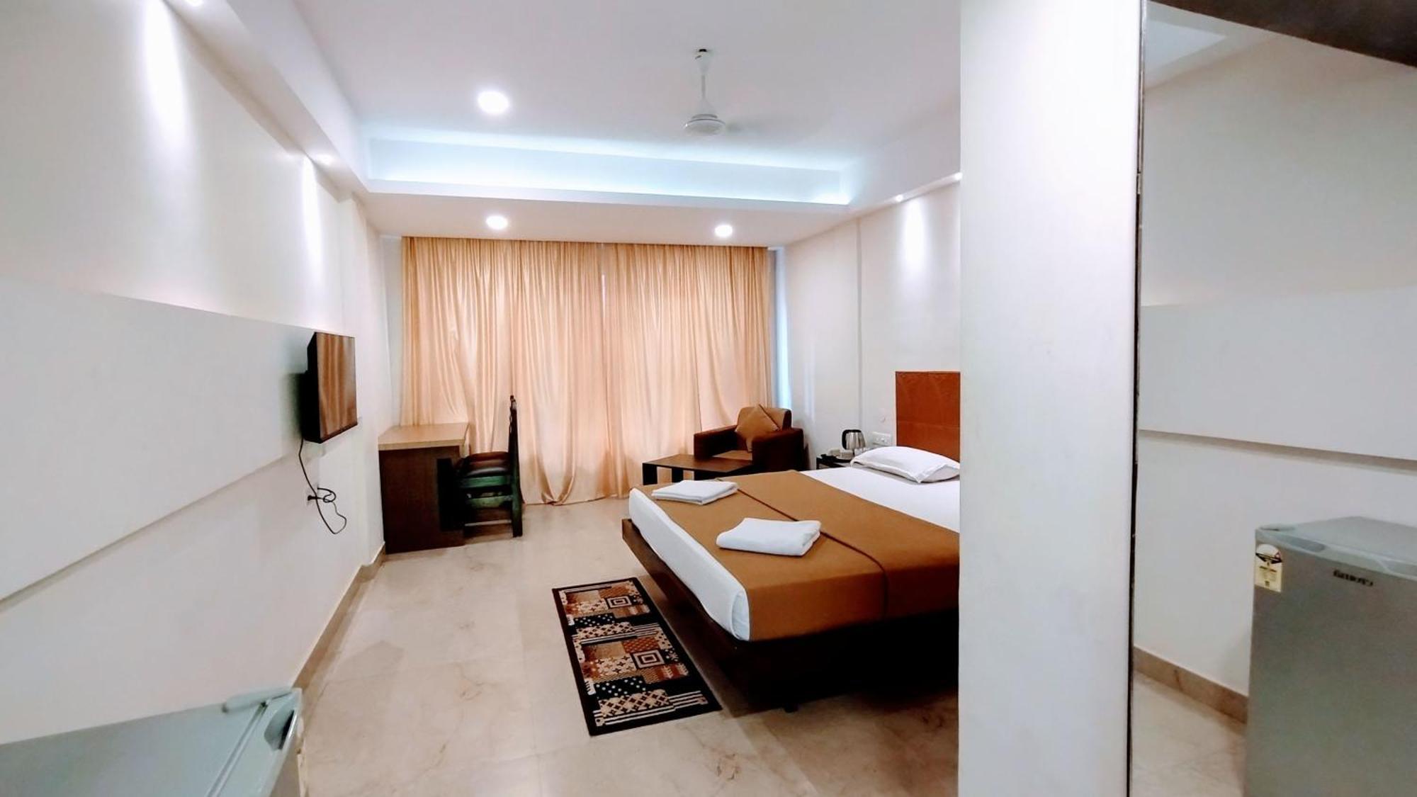 Famafa Hotel Arambol Bagian luar foto
